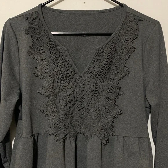 Elegant Gret Lace Dress NWOT - Picture 2 of 7